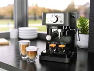 DeLonghi Stilosa Espresso Machine EC260BK