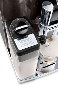 Delonghi PrimaDonna Black Deluxe Cappuccino Myric