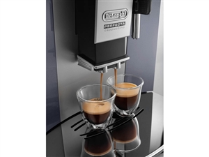 Delonghi Perfecta Cappuccino Digital Super Automatic ESAM5500B